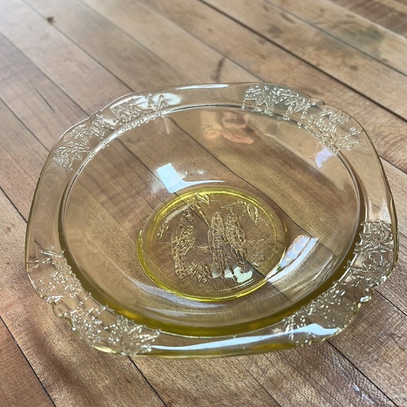 Depression Glass Federal Parrot Pattern - Picture 3 of 6